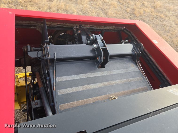 image for item DT7059 2005 New Holland BB960AR large square baler