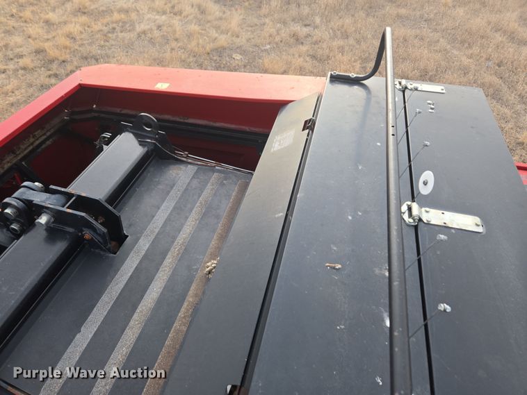 image for item DT7059 2005 New Holland BB960AR large square baler