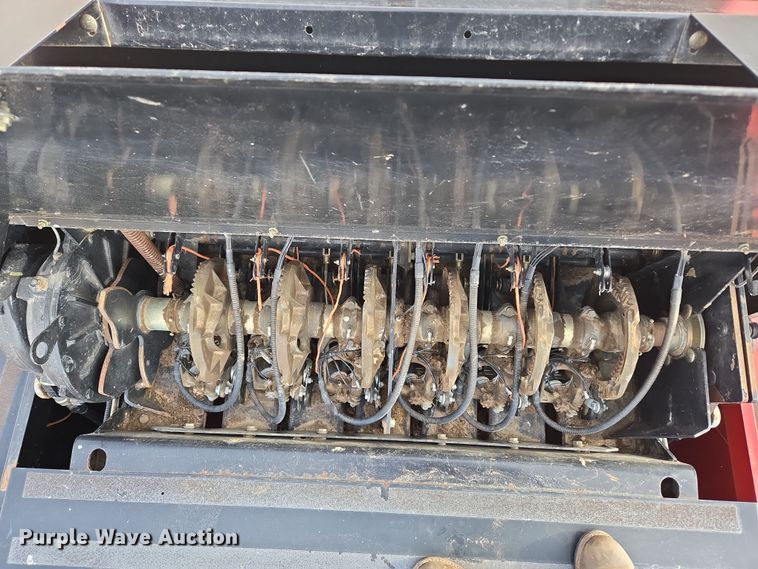 image for item DT7059 2005 New Holland BB960AR large square baler