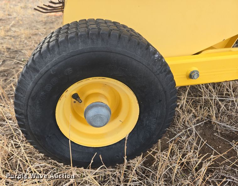 image for item DT7059 2005 New Holland BB960AR large square baler