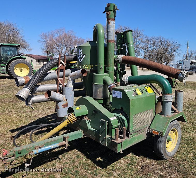 image for item DT7643 Conveyair grain vacuum