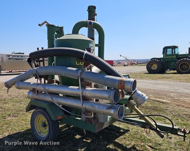 image for item DT7643 Conveyair grain vacuum