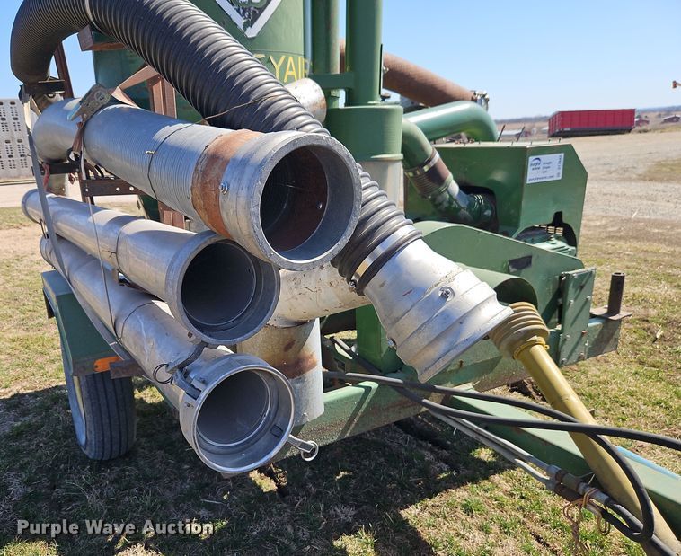 image for item DT7643 Conveyair grain vacuum