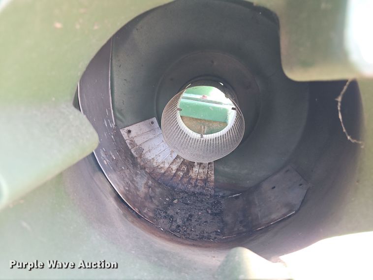 image for item DT7643 Conveyair grain vacuum