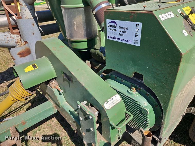 image for item DT7643 Conveyair grain vacuum