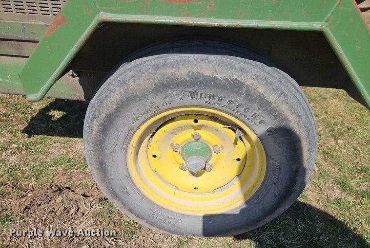 image for item DT7643 Conveyair grain vacuum