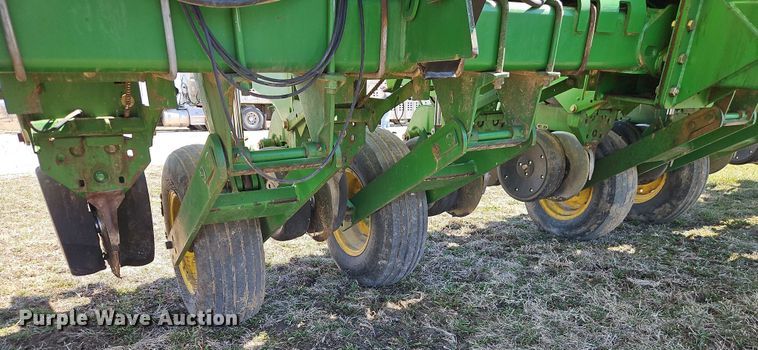 image for item DT7644 2006 John Deere 1760 planter