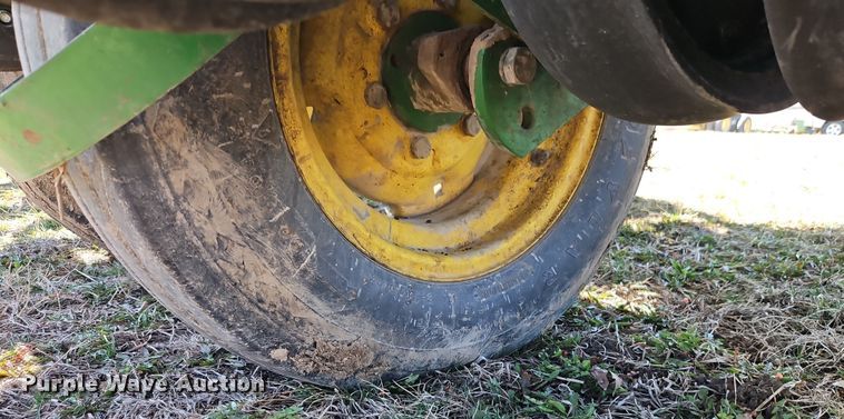 image for item DT7644 2006 John Deere 1760 planter