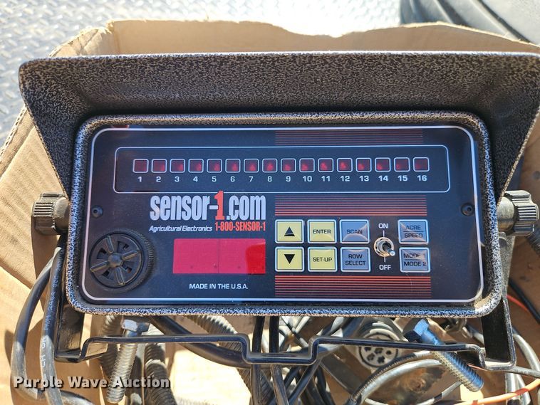 image for item DT7644 2006 John Deere 1760 planter