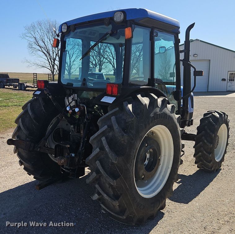 image for item DT7657 2006 New Holland TN95DA MFWD tractor