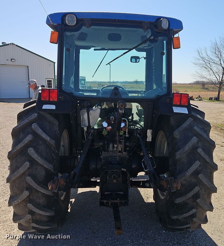 image for item DT7657 2006 New Holland TN95DA MFWD tractor