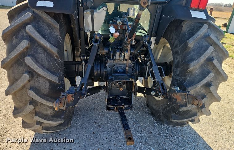 image for item DT7657 2006 New Holland TN95DA MFWD tractor