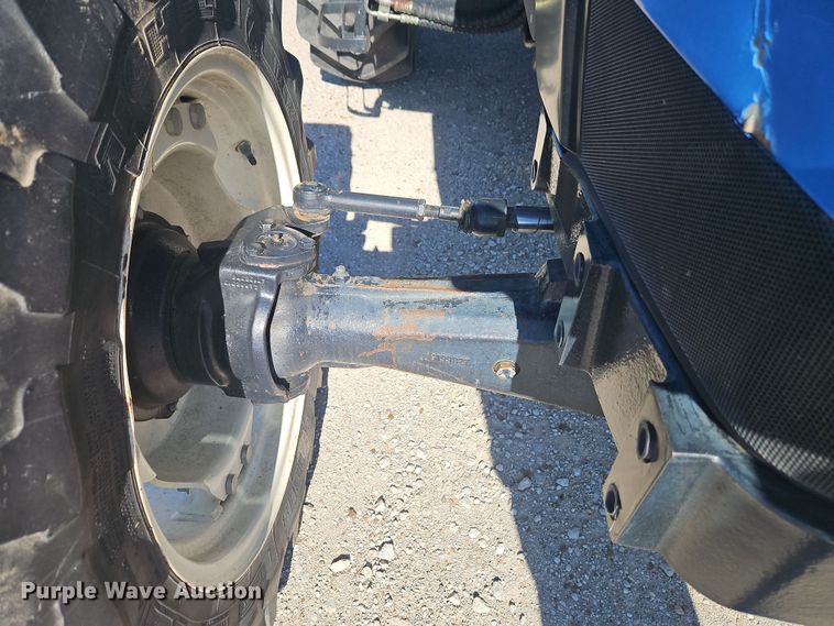 image for item DT7657 2006 New Holland TN95DA MFWD tractor