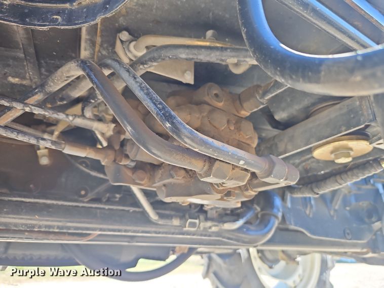 image for item DT7657 2006 New Holland TN95DA MFWD tractor