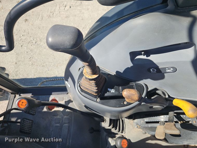 image for item DT7657 2006 New Holland TN95DA MFWD tractor