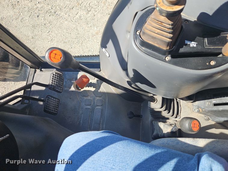 image for item DT7657 2006 New Holland TN95DA MFWD tractor