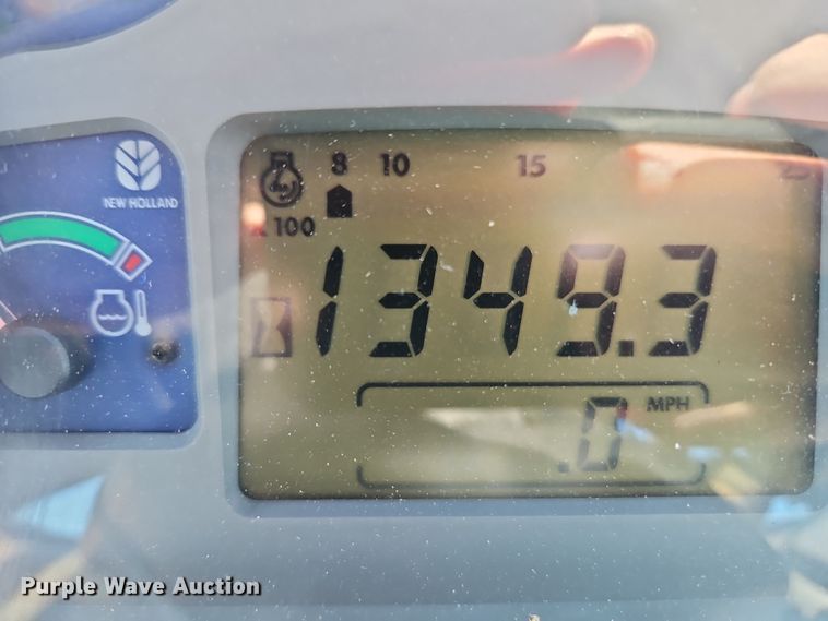 image for item DT7657 2006 New Holland TN95DA MFWD tractor