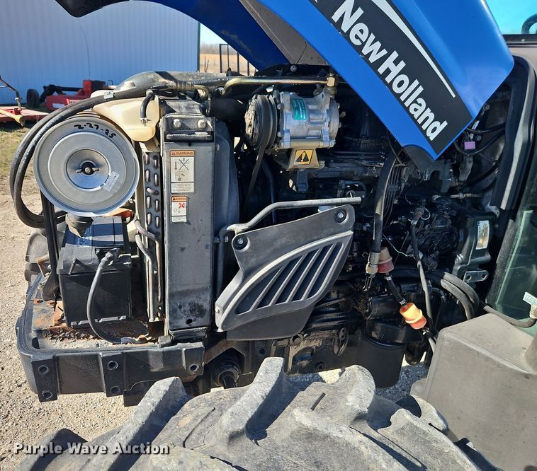 image for item DT7657 2006 New Holland TN95DA MFWD tractor