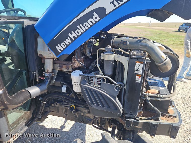 image for item DT7657 2006 New Holland TN95DA MFWD tractor