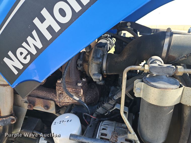 image for item DT7657 2006 New Holland TN95DA MFWD tractor