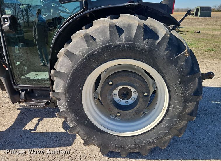 image for item DT7657 2006 New Holland TN95DA MFWD tractor