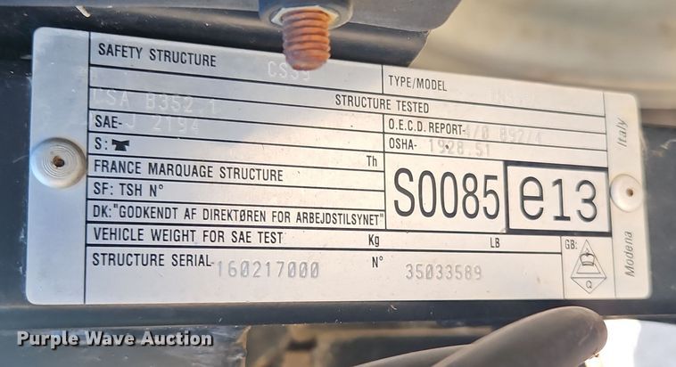 image for item DT7657 2006 New Holland TN95DA MFWD tractor