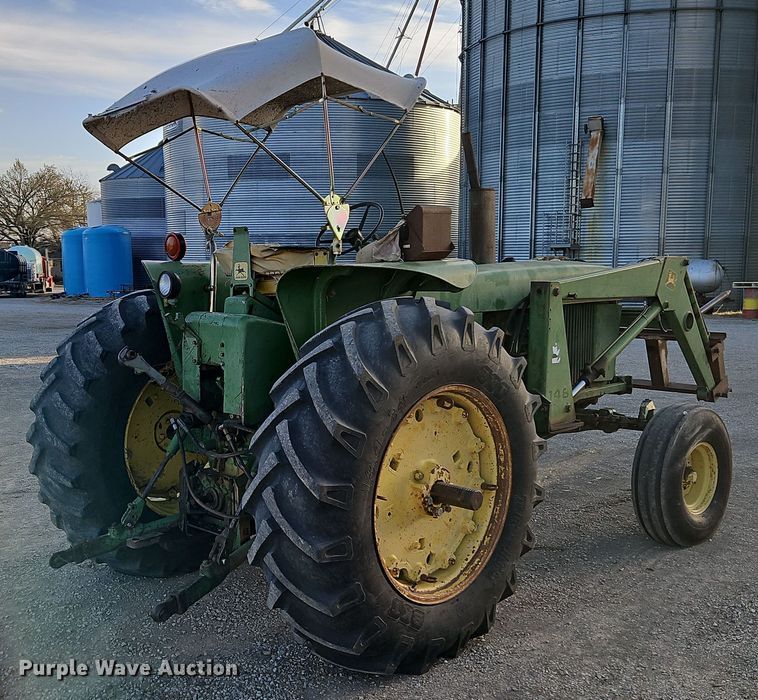 image for item DT7658 1972 John Deere 4020 tractor