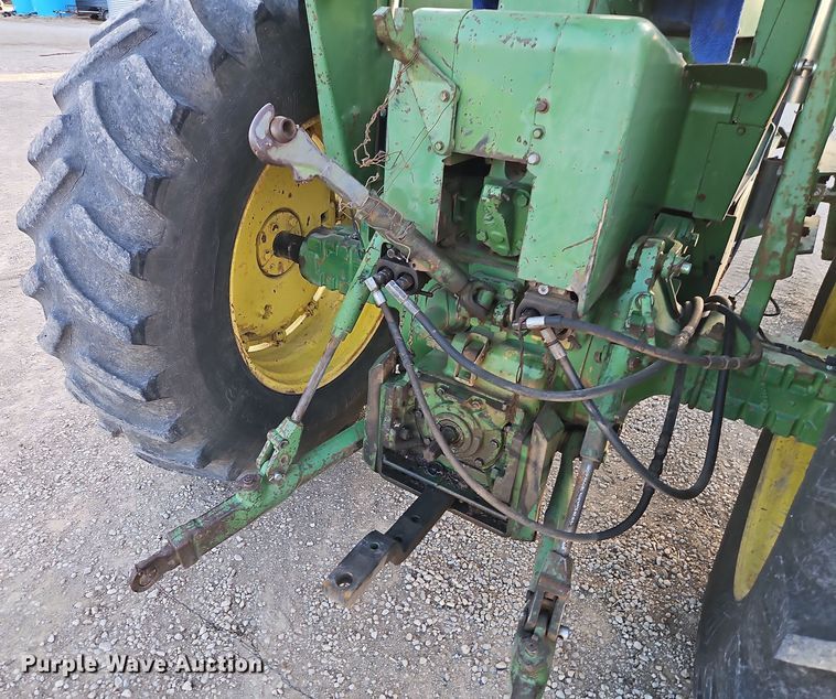image for item DT7658 1972 John Deere 4020 tractor