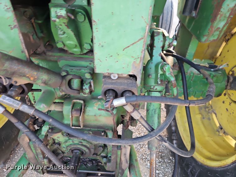 image for item DT7658 1972 John Deere 4020 tractor