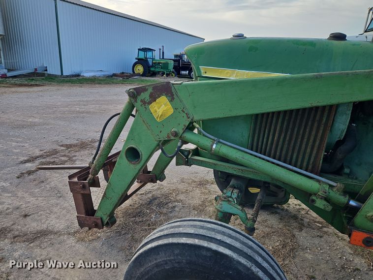 image for item DT7658 1972 John Deere 4020 tractor