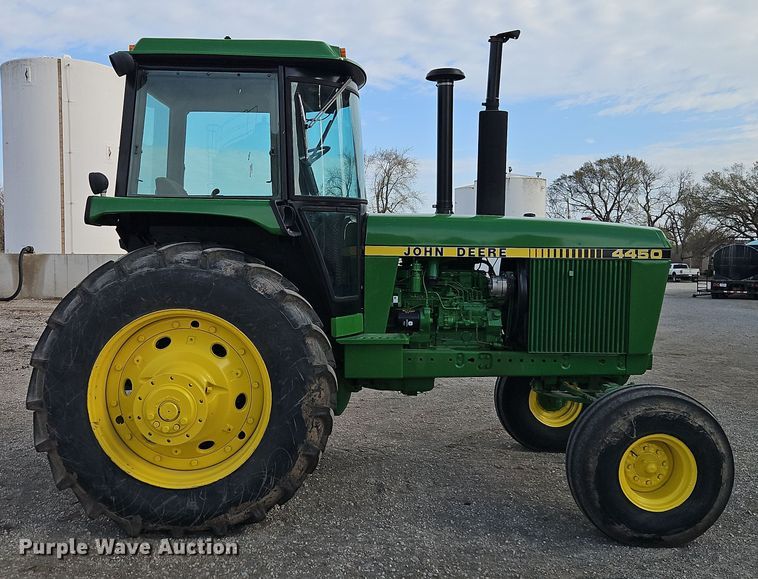 image for item DT7659 1983 John Deere 4450 tractor