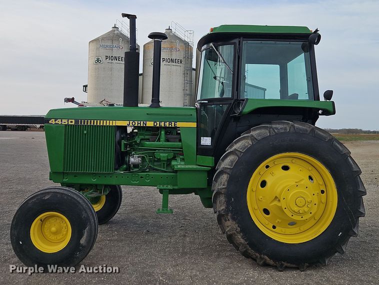 image for item DT7659 1983 John Deere 4450 tractor