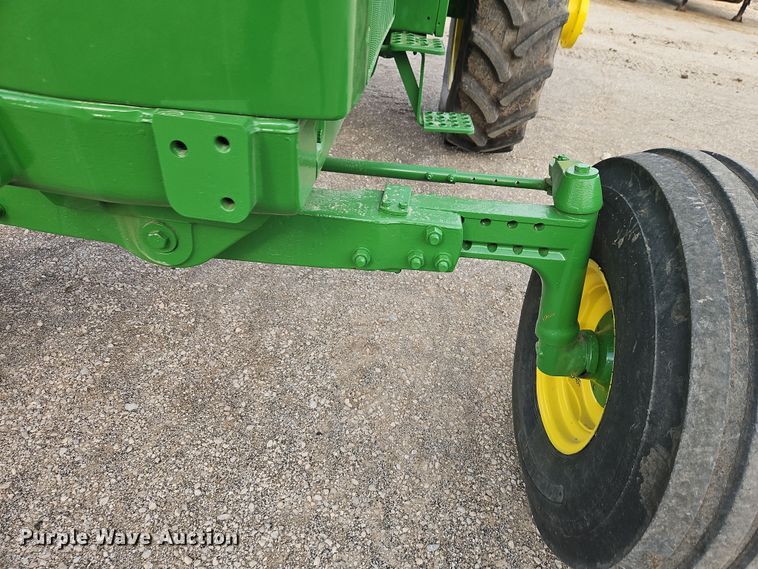 image for item DT7659 1983 John Deere 4450 tractor