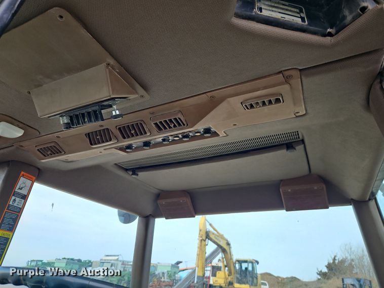 image for item DT7659 1983 John Deere 4450 tractor