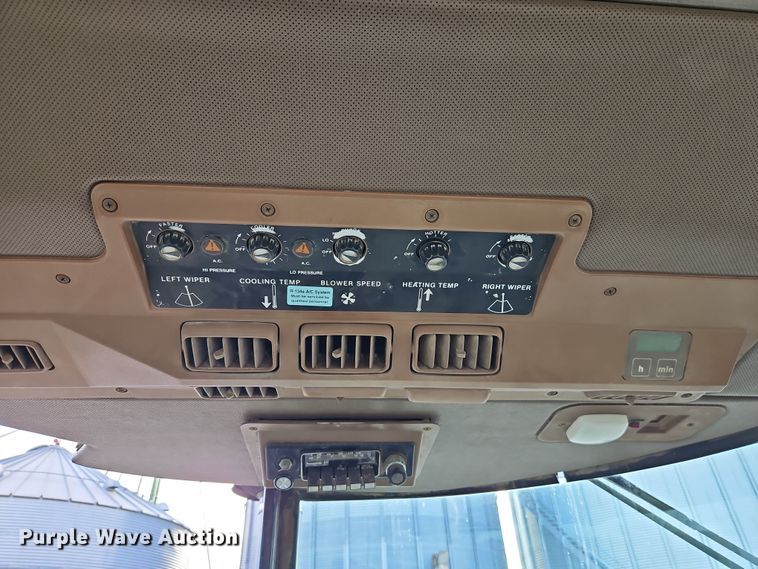 image for item DT7659 1983 John Deere 4450 tractor