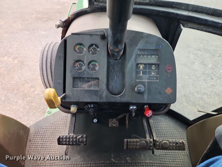 image for item DT7659 1983 John Deere 4450 tractor