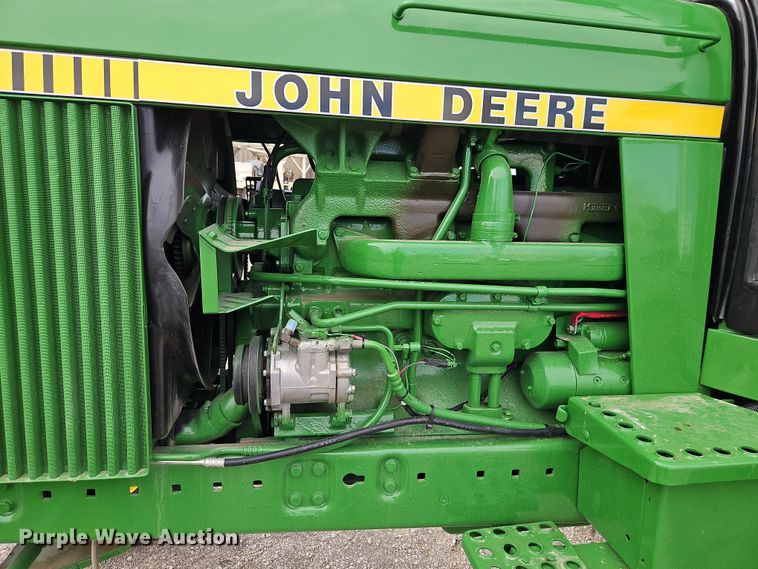 image for item DT7659 1983 John Deere 4450 tractor