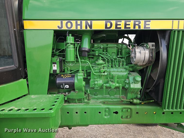image for item DT7659 1983 John Deere 4450 tractor
