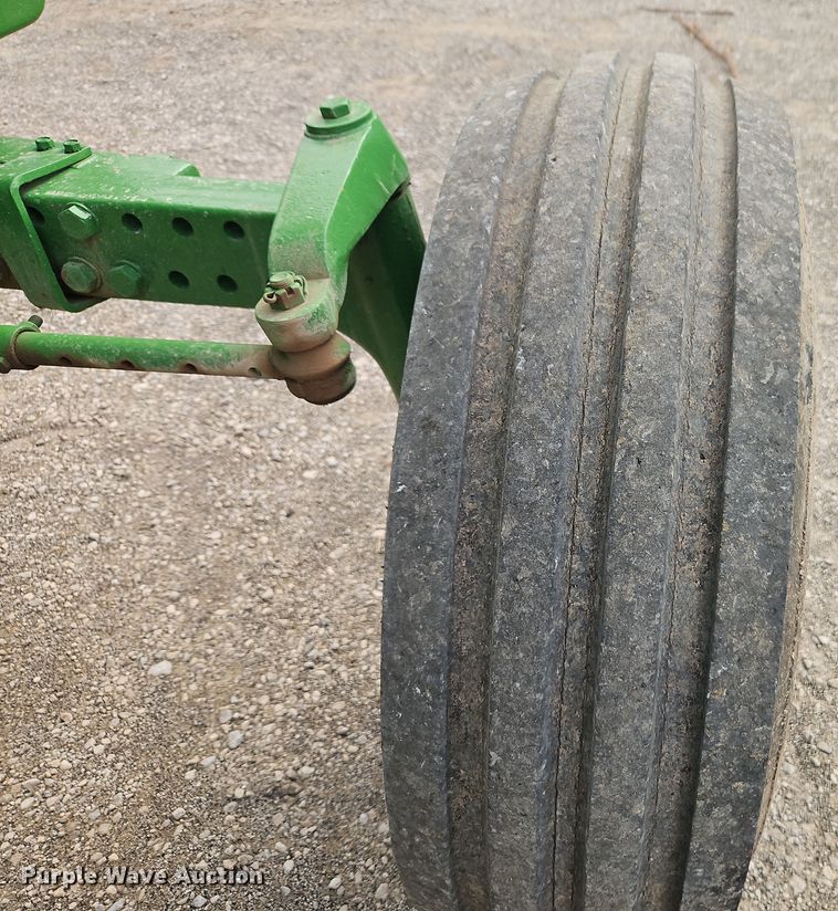 image for item DT7659 1983 John Deere 4450 tractor