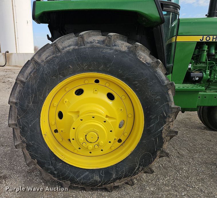 image for item DT7659 1983 John Deere 4450 tractor