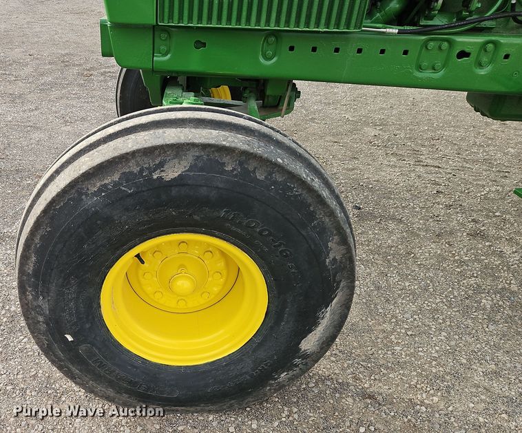 image for item DT7659 1983 John Deere 4450 tractor