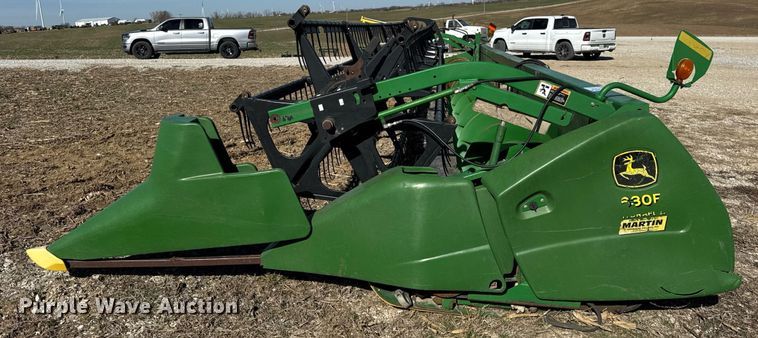 image for item DU3371 2006 John Deere 630F flex head