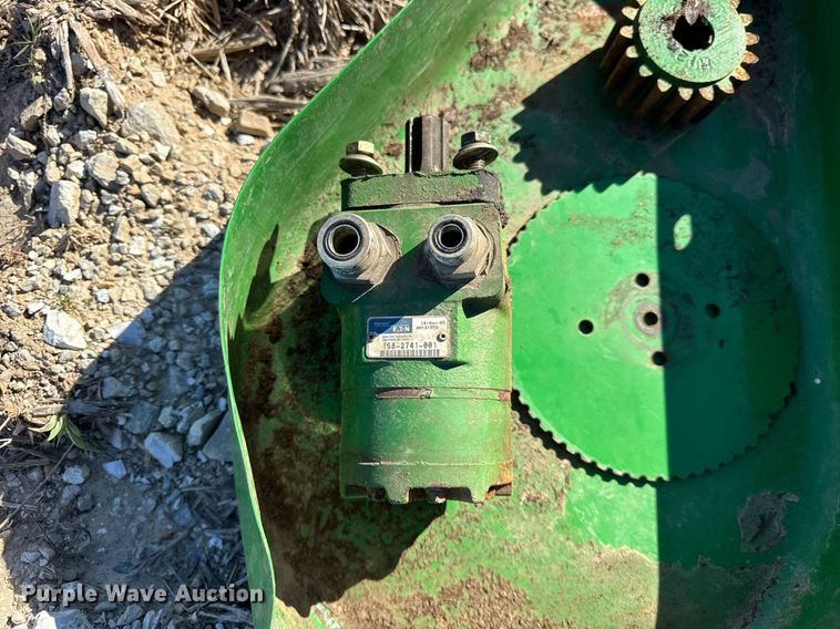 image for item DU3371 2006 John Deere 630F flex head