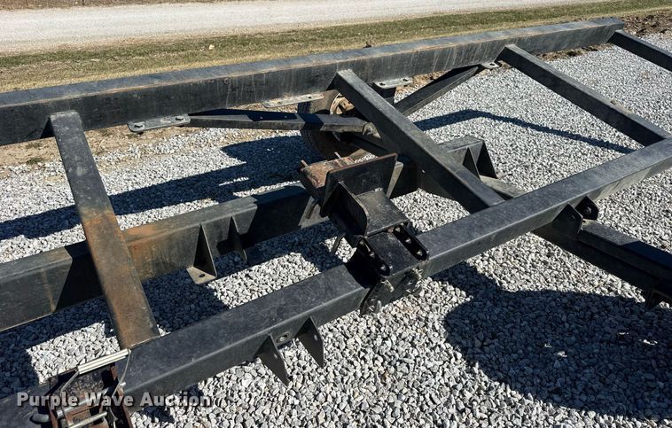 image for item DU3377 Maurer Manufacturing M32 header trailer