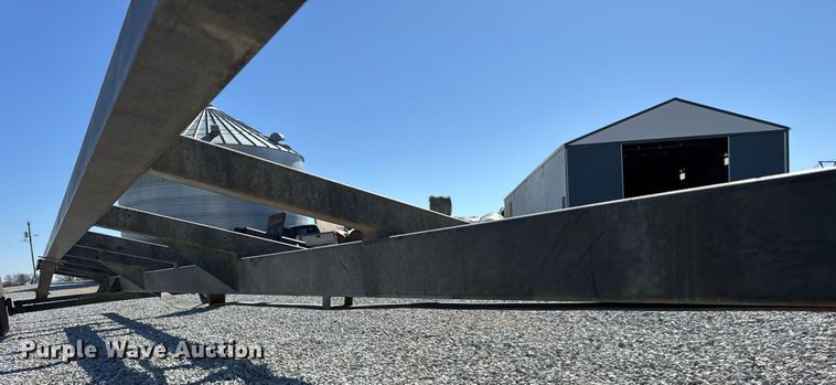 image for item DU3377 Maurer Manufacturing M32 header trailer