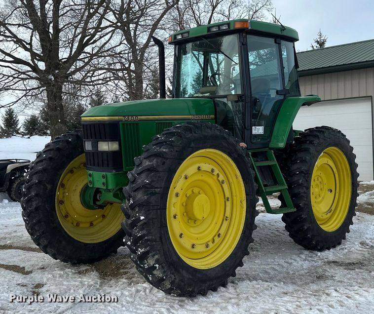 image for item DV0643 1996 John Deere 7400 MFWD tractor