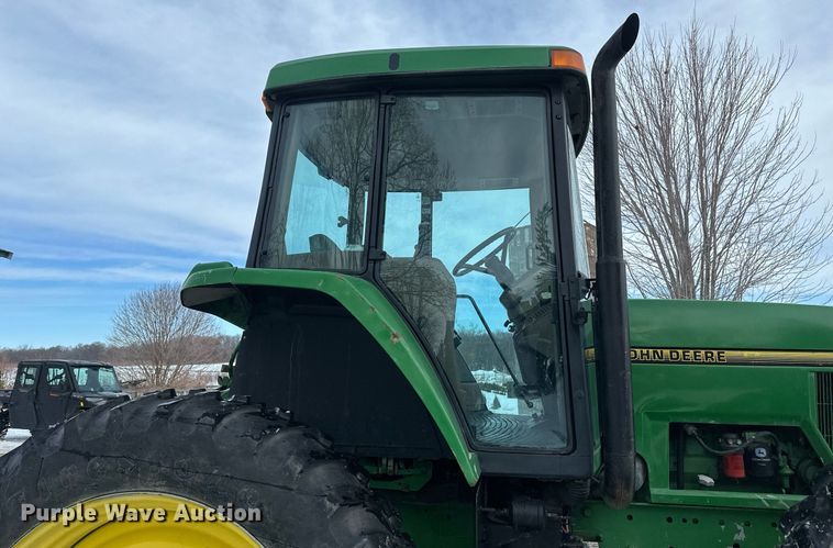image for item DV0643 1996 John Deere 7400 MFWD tractor