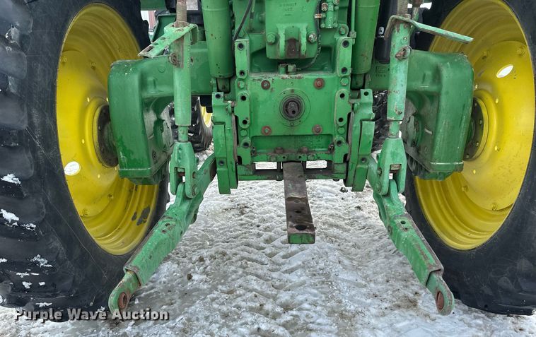 image for item DV0643 1996 John Deere 7400 MFWD tractor