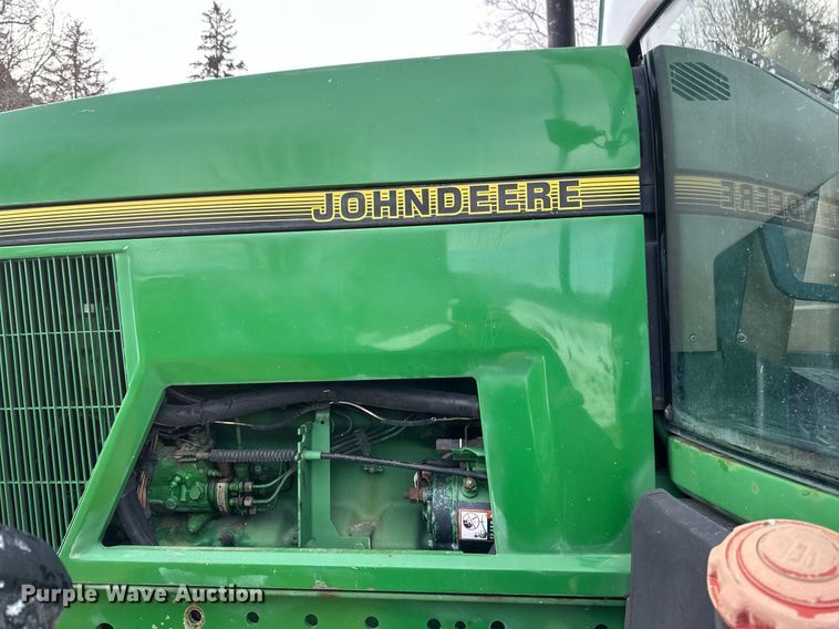 image for item DV0643 1996 John Deere 7400 MFWD tractor