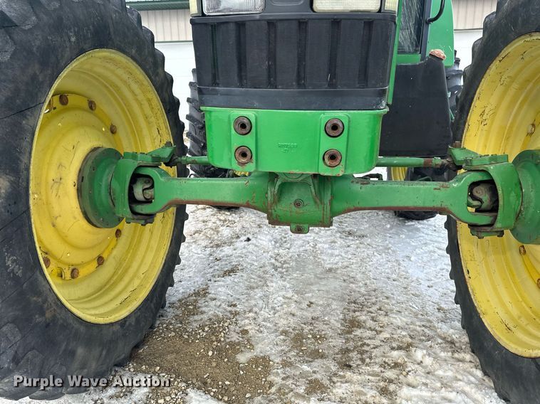 image for item DV0643 1996 John Deere 7400 MFWD tractor